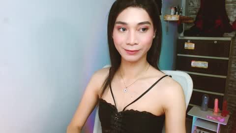 Tina online show from December 2025 04:13:02 PM