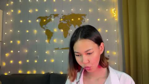 Snapshot of amurakim chatting on December 2024 08:15:01 PM Amura Kim online show from December 2024 08:15:01 PM