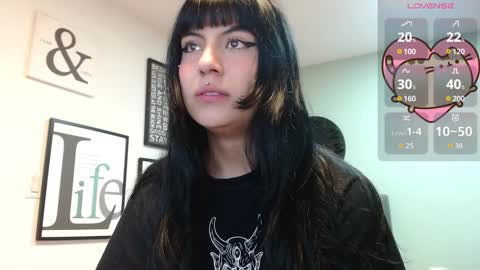 Snapshot of amy__adams1 chatting on February 2025 04:53:01 AM Amy 3 online show from February 2025 04:53:01 AM