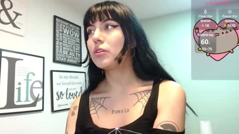 Snapshot of amy__adams1 chatting on February 2025 04:52:01 AM Amy 3 online show from February 2025 04:52:01 AM