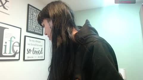 Snapshot of amy__adams1 chatting on March 2025 05:03:02 AM Amy 3 online show from March 2025 05:03:02 AM