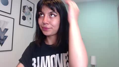 Snapshot of amy__adams1 chatting on September 2025 04:27:02 AM Amy 3 online show from September 2025 04:27:02 AM