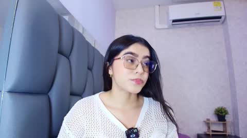 amy__wats0n online show from March 2026 07:08:01 PM
