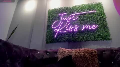 Amy Evans online show from January 2025 09:57:01 PM