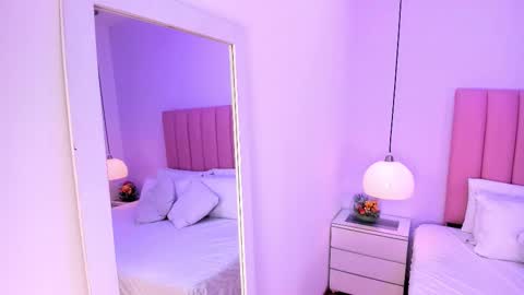 Aleja   online show from October 2025 03:16:02 AM