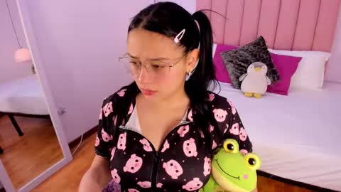 Aleja   online show from November 2025 02:55:02 AM