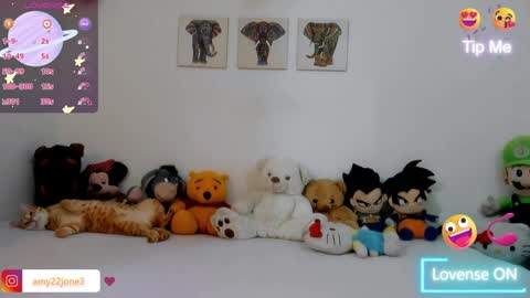 Amy online show from April 2026 07:58:02 PM