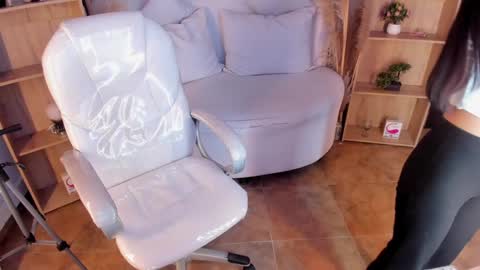 Snapshot of amy_kiitty chatting on December 2024 08:18:01 PM online show from December 2024 08:18:01 PM