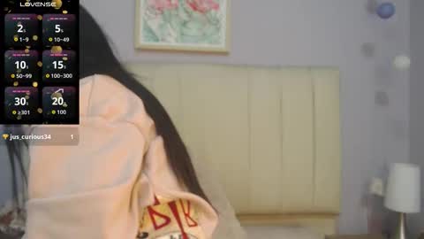 Snapshot of amy_le chatting on November 2025 01:43:03 PM Amy online show from November 2025 01:43:03 PM