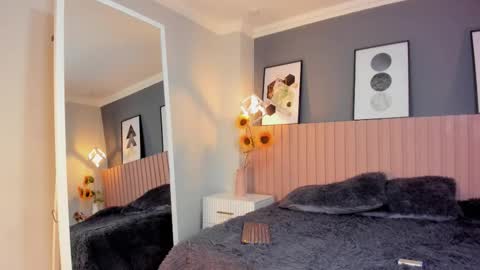 Amy online show from September 2025 08:19:01 PM