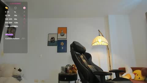 Snapshot of amy_ross1 chatting on February 2025 08:44:02 PM Daniela M online show from February 2025 08:44:02 PM