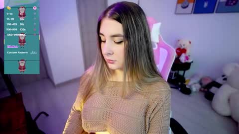 Snapshot of amy_ross1 chatting on November 2025 05:59:01 PM Daniela M online show from November 2025 05:59:01 PM