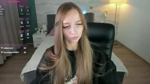 Snapshot of amy_vayne chatting on September 2025 04:54:01 PM Amy online show from September 2025 04:54:01 PM