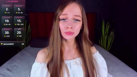 Snapshot of amy_vayne chatting on September 2025 08:36:02 PM Amy online show from September 2025 08:36:02 PM