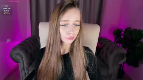 Snapshot of amy_vayne chatting on October 2025 06:14:02 PM Amy online show from October 2025 06:14:02 PM