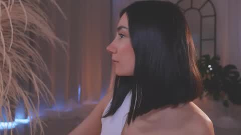 Amy Armstrong online show from November 2025 08:53:01 PM