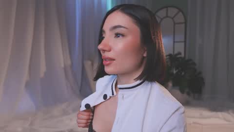 Amy Armstrong online show from March 2026 10:09:01 PM