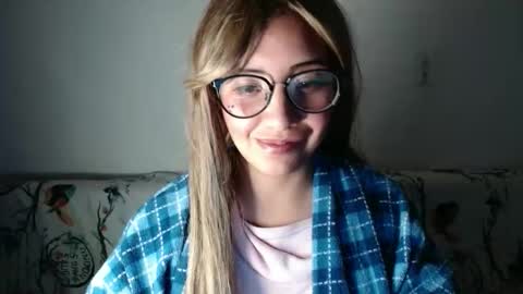 Snapshot of amycosplay99 chatting on December 2024 02:21:02 AM amycosplay99 online show from December 2024 02:21:02 AM