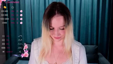 Anna online show from April 2026 06:12:02 PM