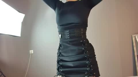 Snapshot of amylanee chatting on November 2025 08:37:01 AM amylanee online show from November 2025 08:37:01 AM