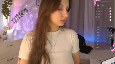 Amelia online show from October 2025 05:03:01 PM