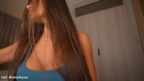 amylure online show from December 2025 02:13:01 PM