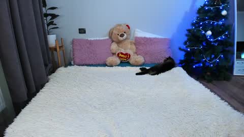 amymilson online show from December 2024 07:22:02 PM