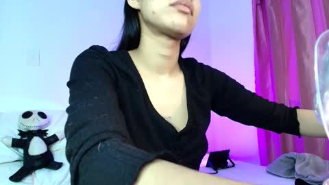 Snapshot of amyolimpo chatting on May 2026 03:01:02 AM Amy ... Nice to meet u thumb up me please its important online show from May 2026 03:01:02 AM