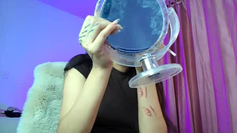 Snapshot of amyolimpo chatting on May 2026 10:59:01 PM Amy ... Nice to meet u thumb up me please its important online show from May 2026 10:59:01 PM