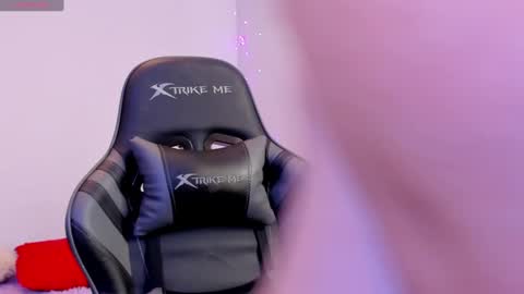 Amy online show from September 2025 03:55:02 PM