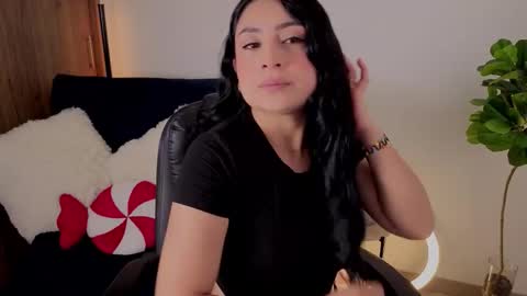 Aleja  online show from December 2025 12:10:01 PM