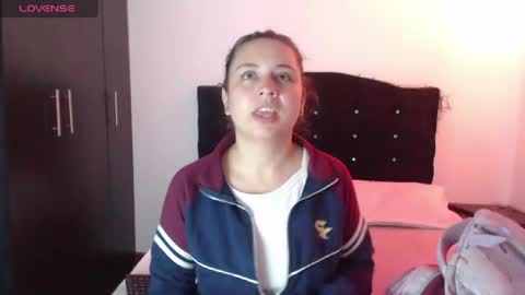 ana_arms_ online show from April 2026 02:47:02 PM