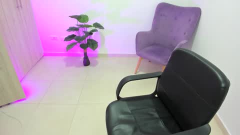 Snapshot of ana_diazz_ chatting on September 2025 10:45:02 PM Ana online show from September 2025 10:45:02 PM