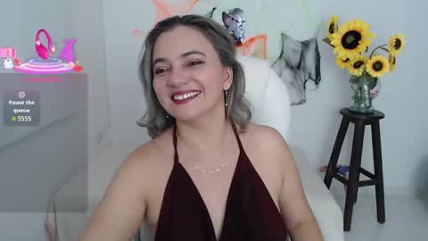 Snapshot of ana_hotmilf chatting on October 2025 11:39:02 PM Ana online show from October 2025 11:39:02 PM