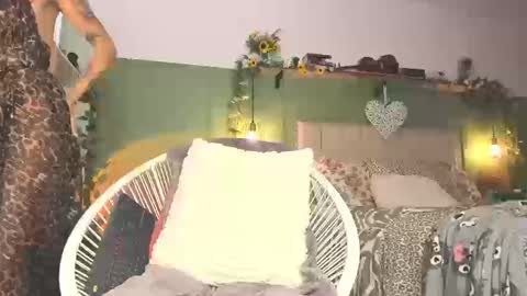 Snapshot of ana_jasper chatting on September 2025 09:03:01 PM Ana Maria online show from September 2025 09:03:01 PM