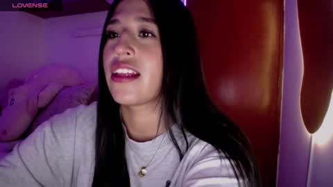 Snapshot of ana_m_ chatting on December 2024 08:58:02 PM Ana online show from December 2024 08:58:02 PM