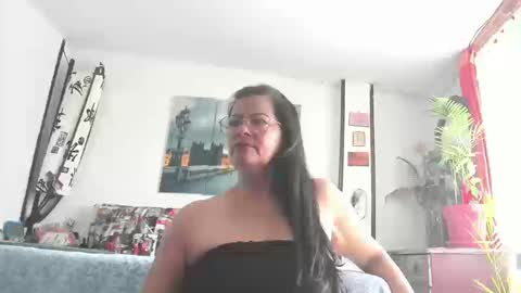 Ana online show from September 2025 06:55:01 PM