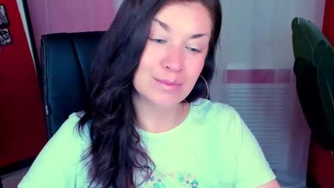 Snapshot of ana_mills chatting on June 2026 08:26:02 PM Ana online show from June 2026 08:26:02 PM