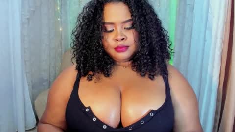 Snapshot of ana_off_alana chatting on October 2025 09:38:02 PM Ana online show from October 2025 09:38:02 PM