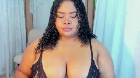 Snapshot of ana_off_alana chatting on December 2025 11:13:01 PM Ana online show from December 2025 11:13:01 PM