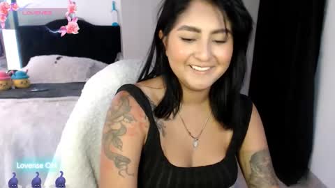 Snapshot of ana_ricciardi chatting on December 2025 05:20:01 PM Ana Ricciardi online show from December 2025 05:20:01 PM