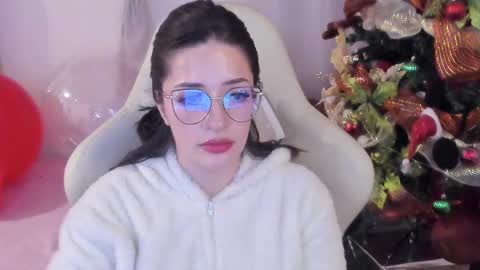 Snapshot of ana_ruuh chatting on December 2024 01:14:01 AM Im anna but you can call me as you want online show from December 2024 01:14:01 AM