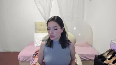 Snapshot of ana_ruuh chatting on January 2025 07:34:02 PM Im anna but you can call me as you want online show from January 2025 07:34:02 PM