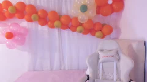 Snapshot of ana_ruuh chatting on March 2025 08:32:02 PM Im anna but you can call me as you want online show from March 2025 08:32:02 PM