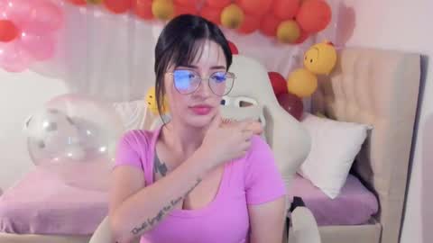 Snapshot of ana_ruuh chatting on March 2025 12:10:02 AM Im anna but you can call me as you want online show from March 2025 12:10:02 AM