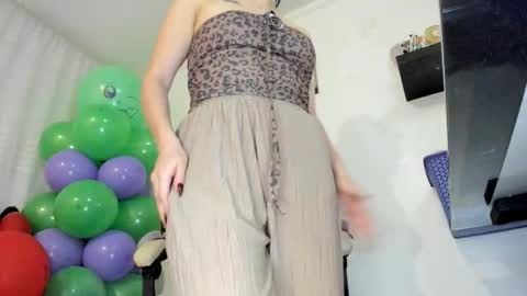 Snapshot of ana_ruuh chatting on October 2025 10:47:02 PM Im anna but you can call me as you want online show from October 2025 10:47:02 PM