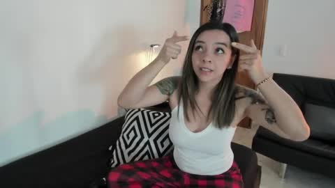 Ana  online show from April 2026 02:14:02 PM