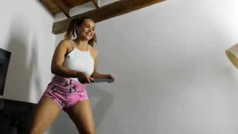 Ana online show from February 2026 02:53:01 AM