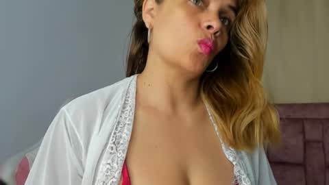 Ana online show from April 2026 10:03:02 PM