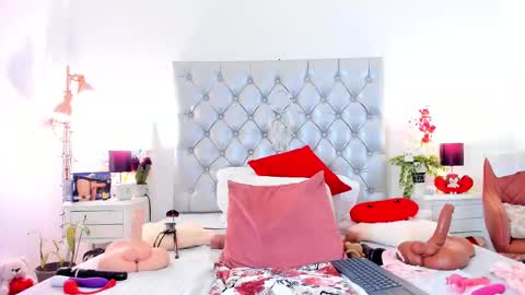 Snapshot of anaa_bellaa chatting on March 2025 02:19:02 PM anaa_bellaa online show from March 2025 02:19:02 PM